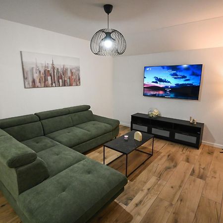 Veliki Apartman Petra Posedarje Exterior foto